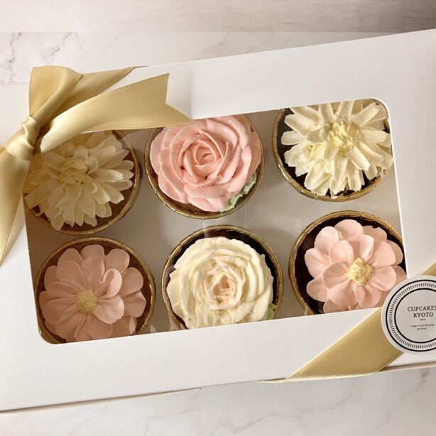 フラワーカップケーキ6個