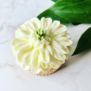 花のカップケーキ